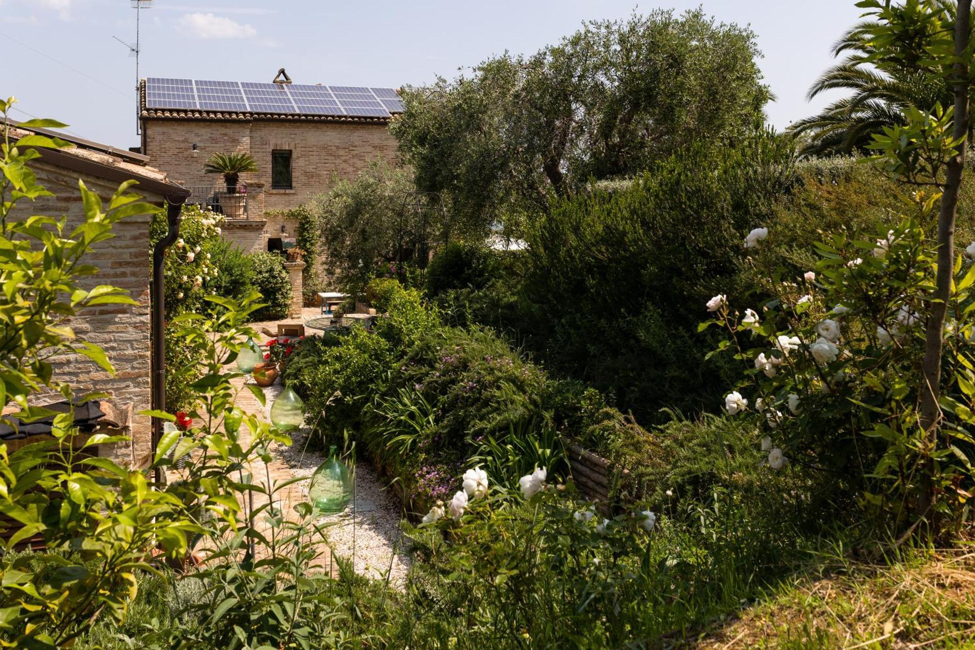 Villa Cri Cri B&B Di Charme San Benedetto del Tronto Exterior foto