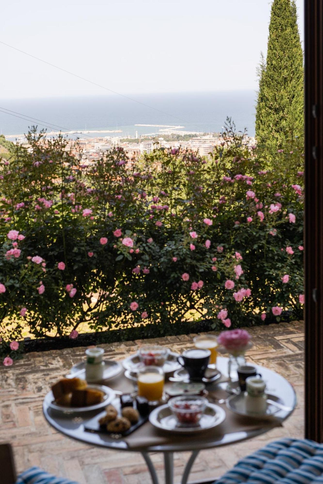 Villa Cri Cri B&B Di Charme San Benedetto del Tronto Exterior foto